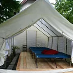 Wild Glamping In The Vienna Alps * Nasswald