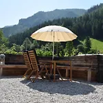 Wild Glamping In The Vienna Alps Luksusowy namiot