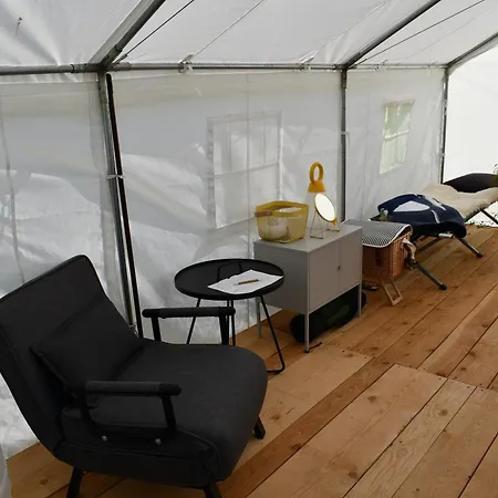 Wild Glamping In The Vienna Alps Campo de lujo Nasswald