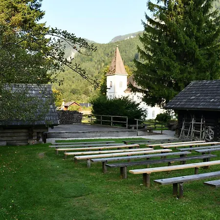 Wild Glamping In The Vienna Alps * Nasswald