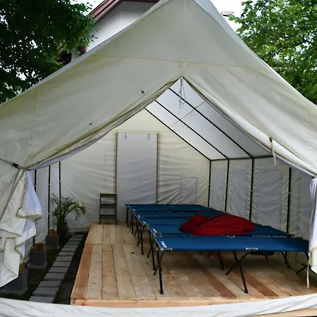 Wild Glamping In The Vienna Alps * Nasswald