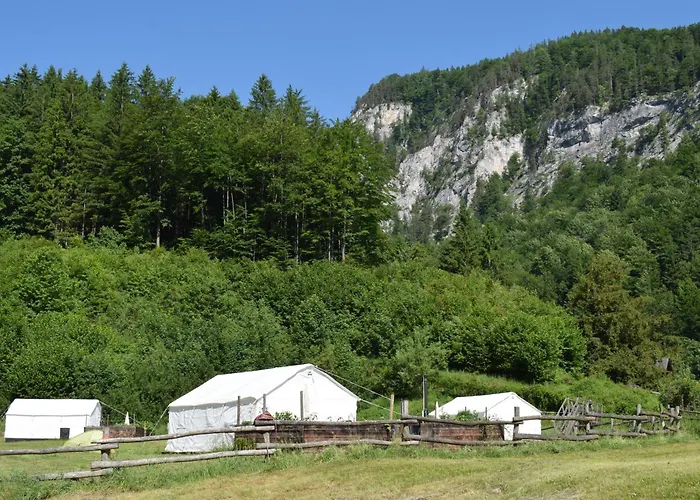 Wild Glamping In The Vienna Alps Nasswald