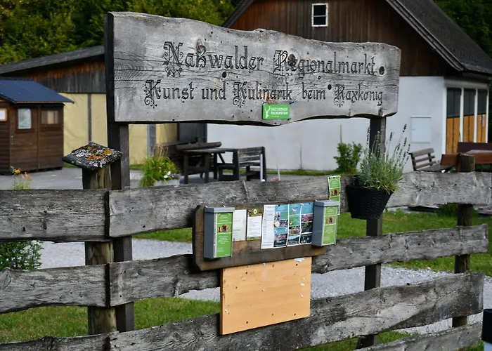 Luxury tent Wild Glamping In The Vienna Alps Nasswald