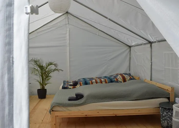 Wild Glamping In The Vienna Alps Luksusowy namiot